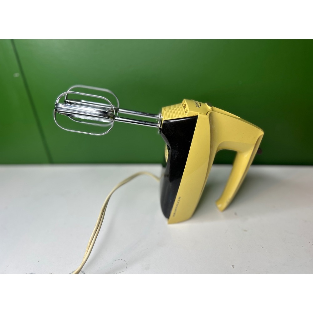 Vintage Sunbeam Mixmaster Hand Mixer Harvest Yellow Black 3-13 Retro Kitchen